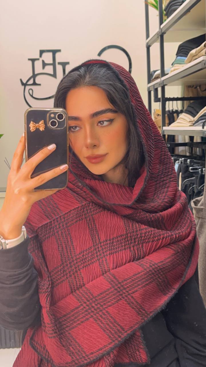 شال پلیسه طرحدار دورو لبه کنفی بسته10طرحیps24 (عمده)
