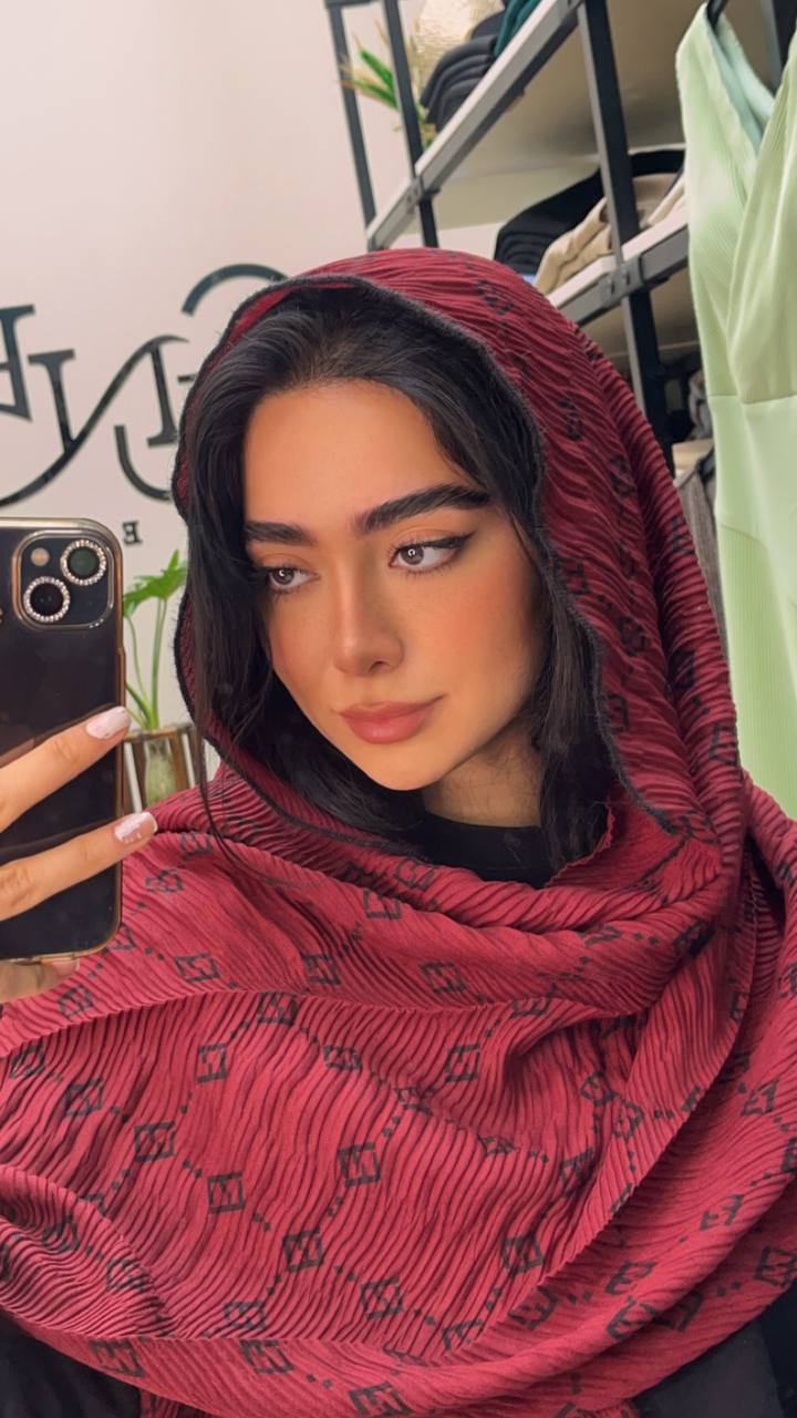 شال پلیسه طرحدار دورو لبه کنفی بسته10طرحیps24 (عمده)
