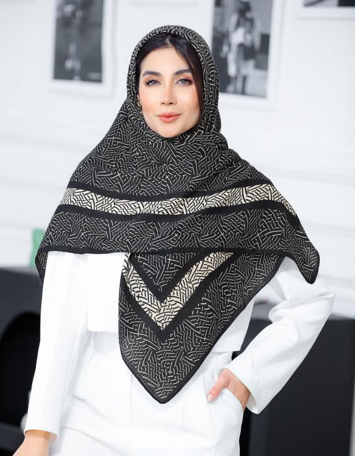 روسری چاپ خیس بسته8رنگی کد rp17 (عمده)
