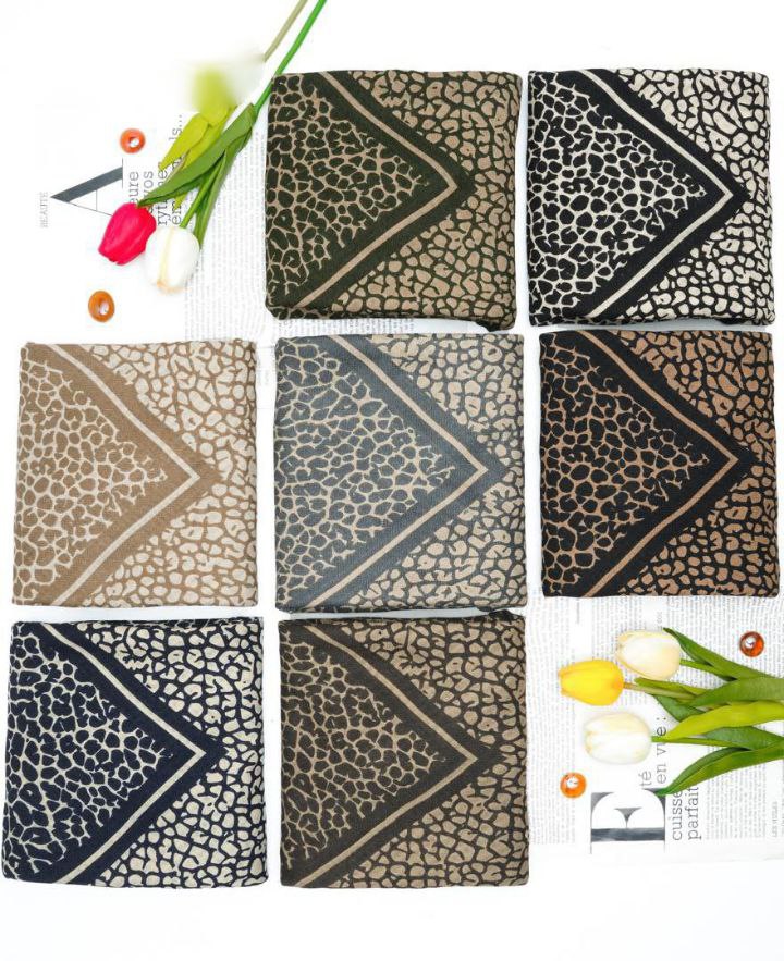 روسری چاپ خیس بسته7رنگی کد rp19 (عمده)
