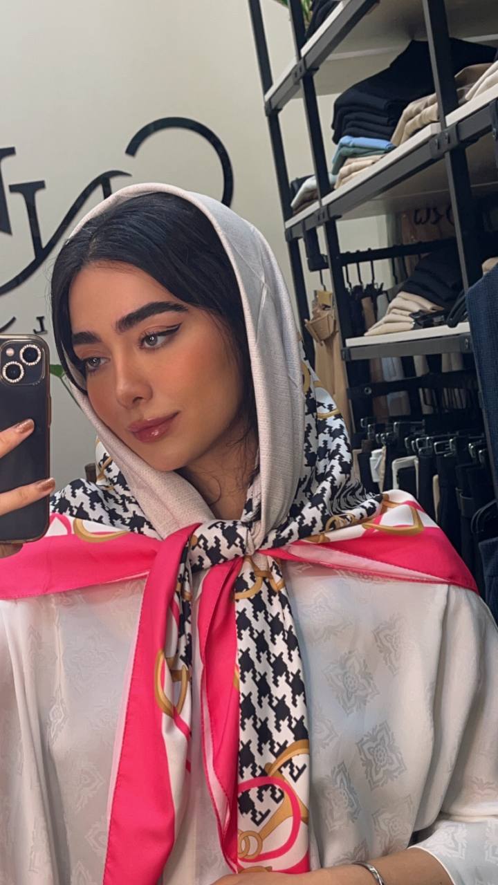 روسری ابریشم توییل بسته4رنگی کد rp22 (عمده)
