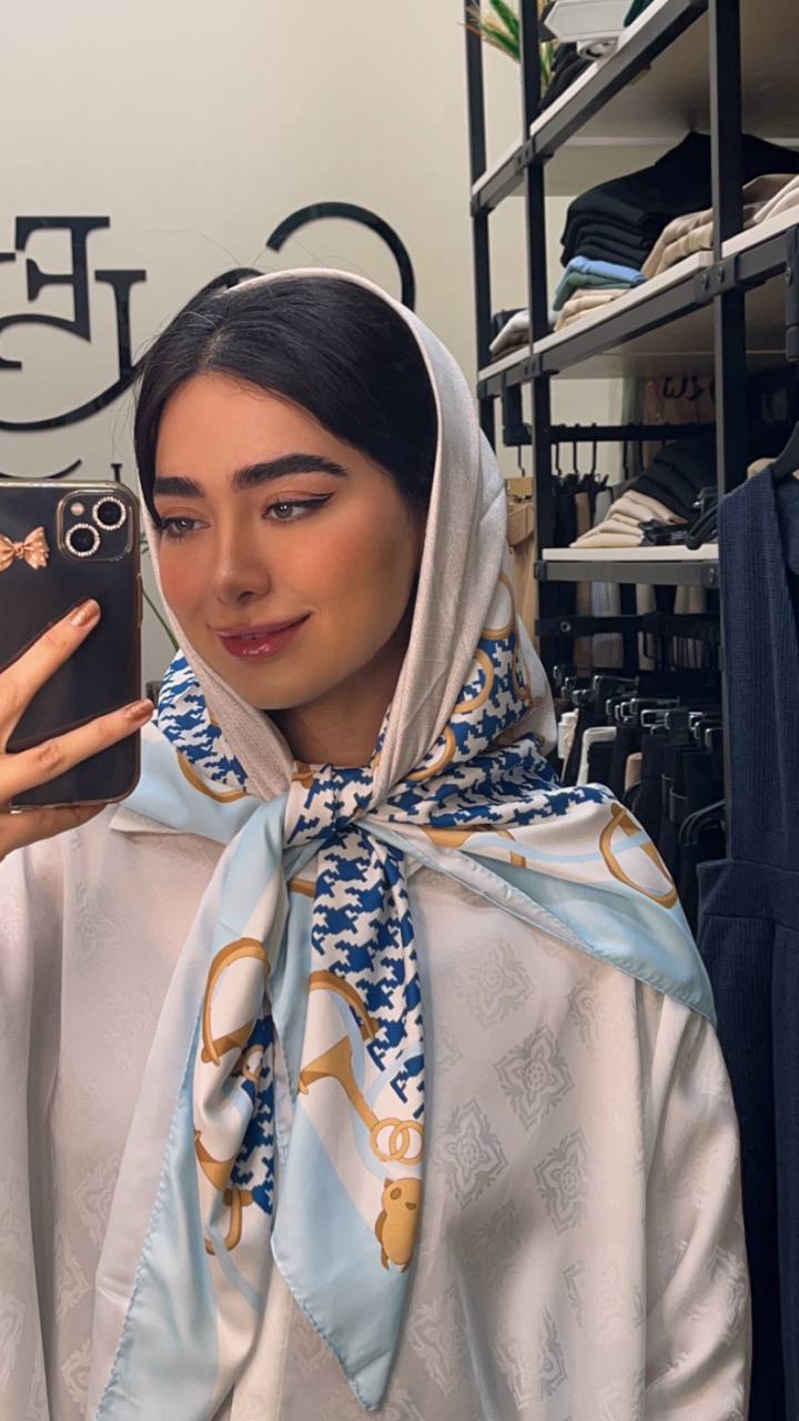 روسری ابریشم توییل بسته4رنگی کد rp22 (عمده)
