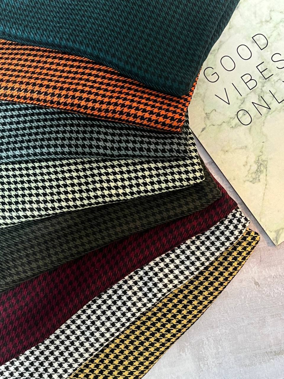 شال پیچازی پاییزه بسته8رنگی کد sc61 (عمده)
