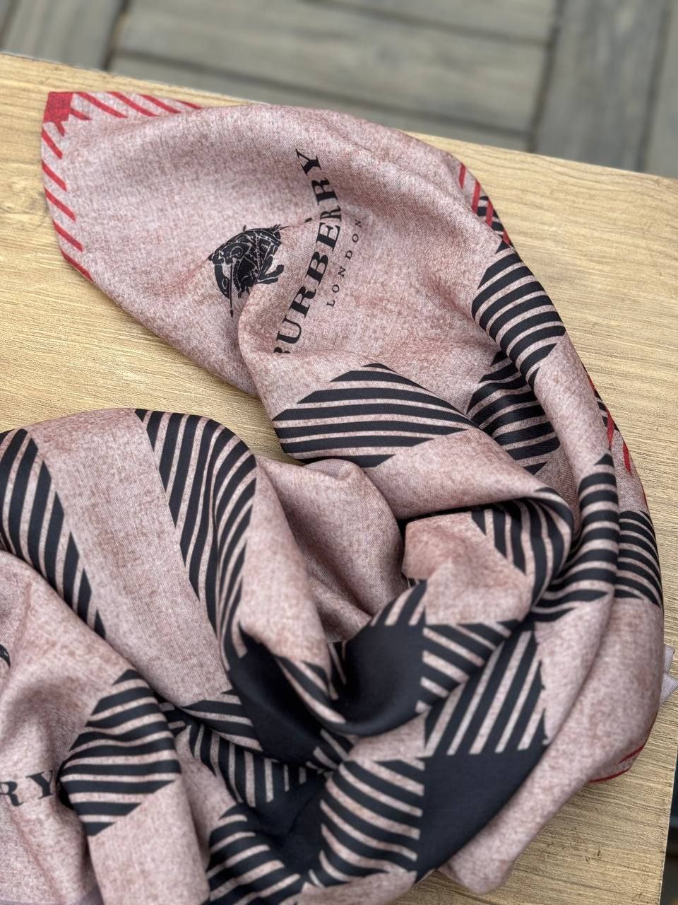 روسری پاییزه دورو بسته4رنگی کد rp30 (عمده)
