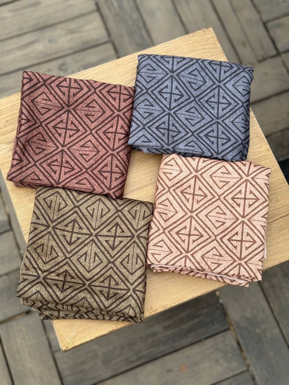 روسری پاییزه بسته4رنگی کد rp31 (عمده)
