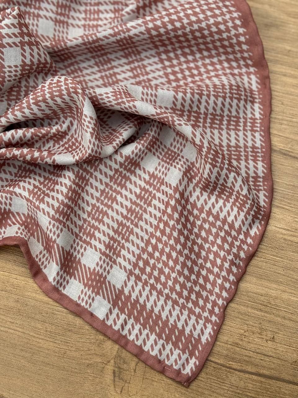 روسری پاییزه دورو بسته4رنگی کد rp32 (عمده)
