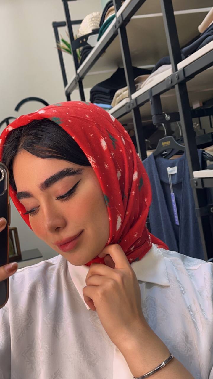 مینی اسکارف یلدایی بسته10طرحی کد mp8 (عمده)
