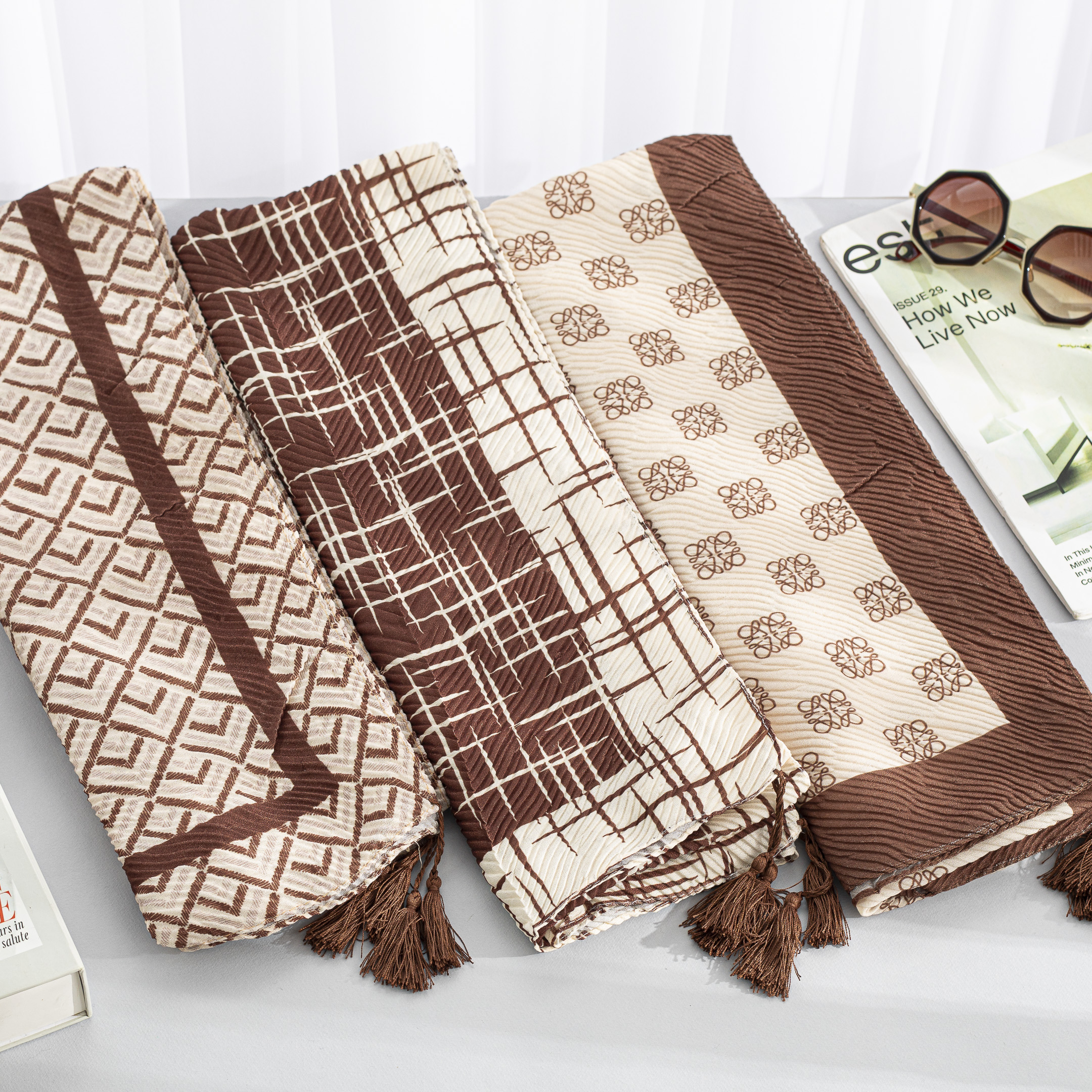 شال پلیسه طرحدار بسته10طرحی کد ps29 (عمده)
