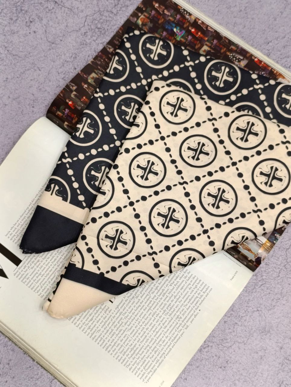 روسری ابریشم توییل بسته2رنگی کد rp35 (عمده)
