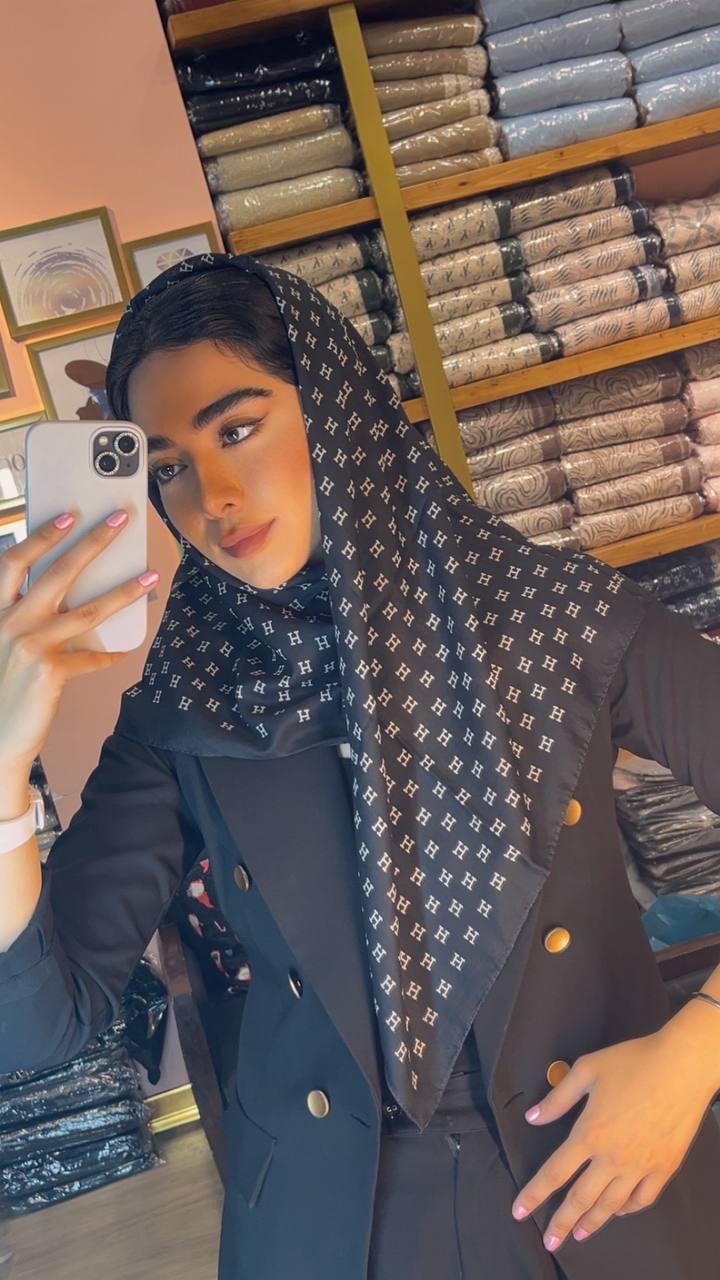 روسری حریر بسته10طرحی کد r13 (عمده)
