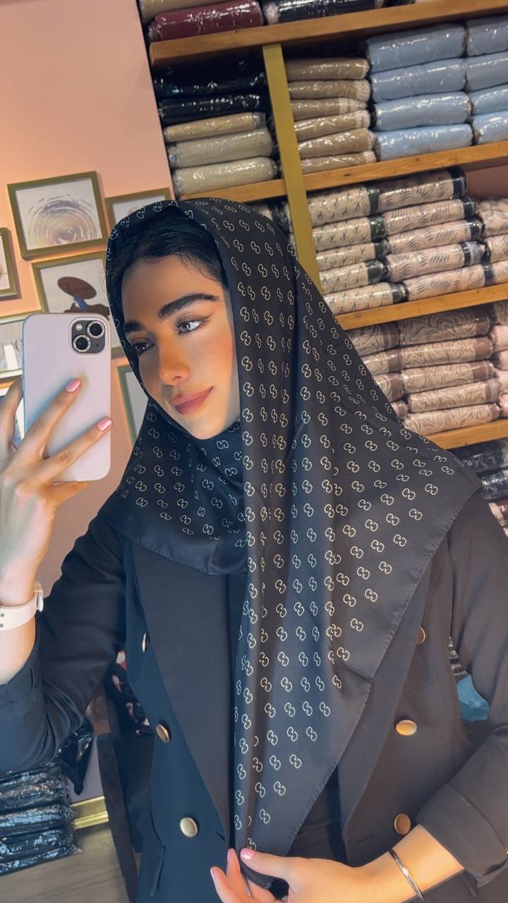 روسری حریر بسته10طرحی کد r13 (عمده)
