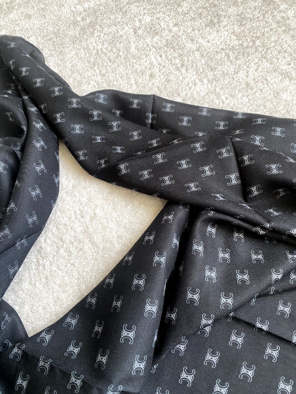 روسری حریر بسته10طرحی کد r13 (عمده)
