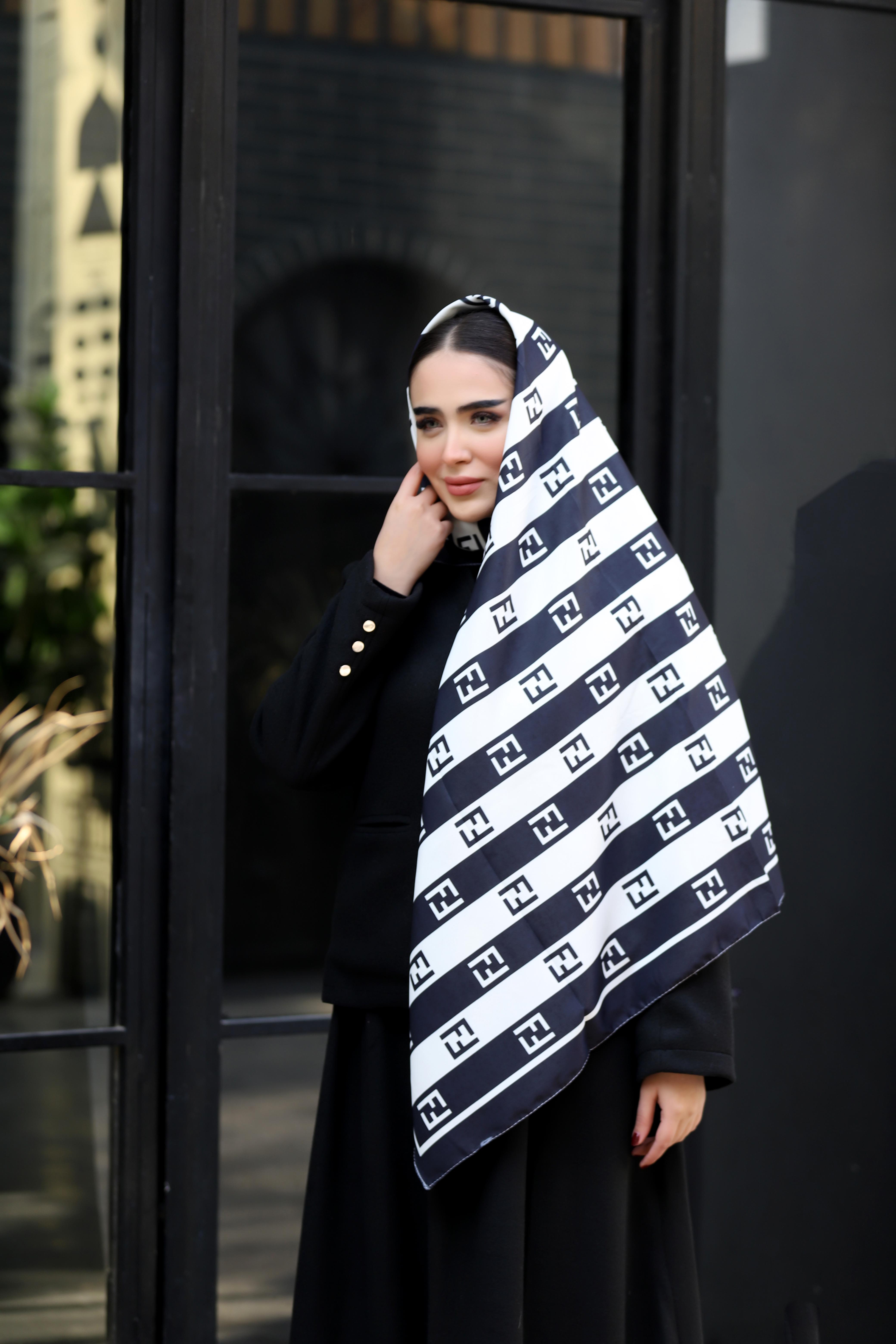 روسری ابریشم توییل بسته8طرحی کد rp59 (عمده)
