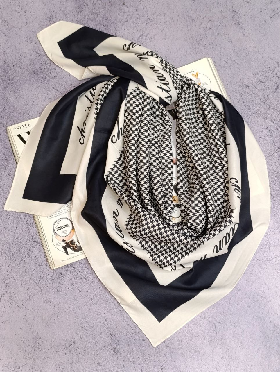 روسری ابریشم توییل بسته8طرحی کد rp59 (عمده)
