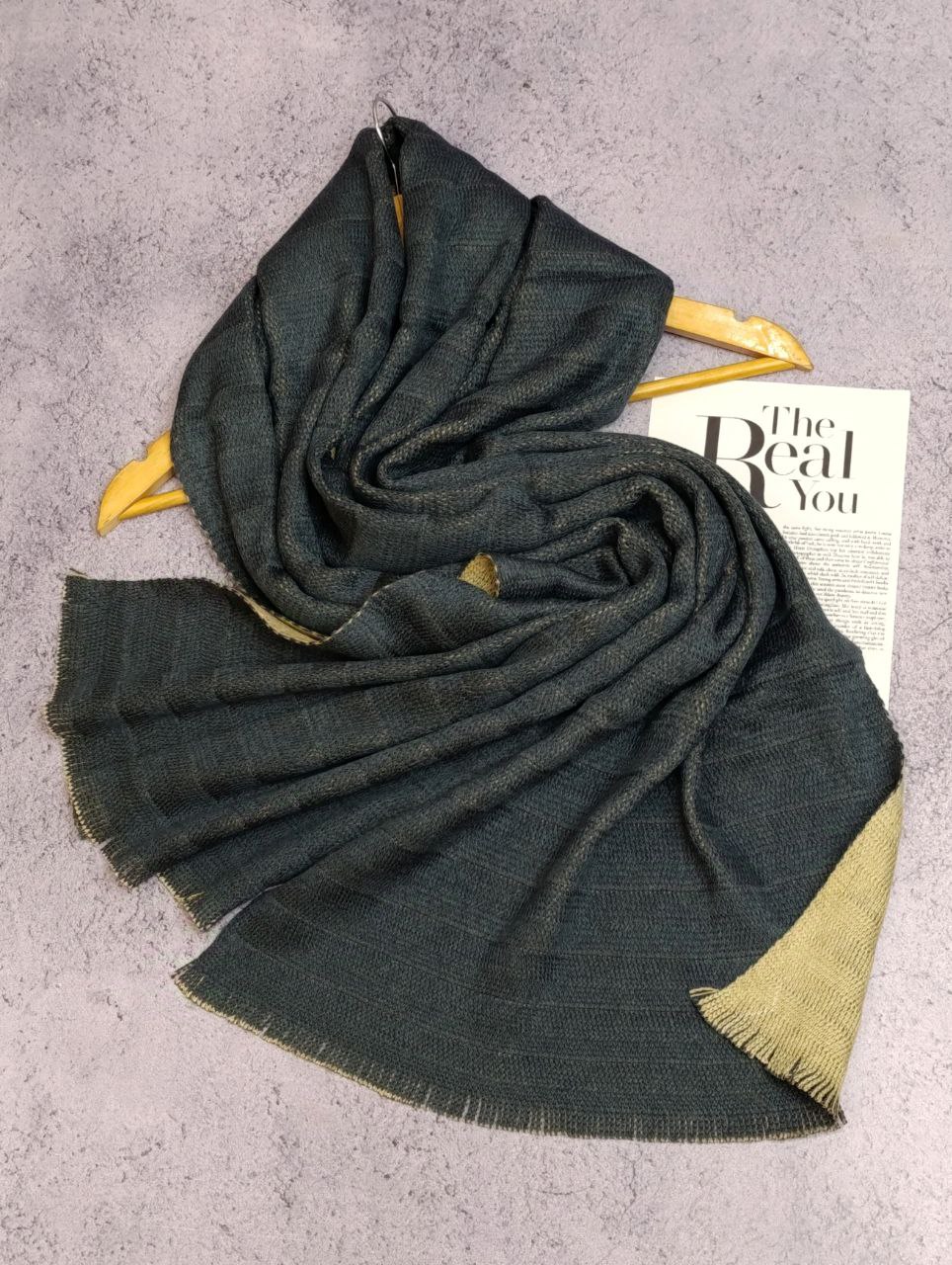 شال بافت دورو بسته8رنگی کد sz13 (عمده)
