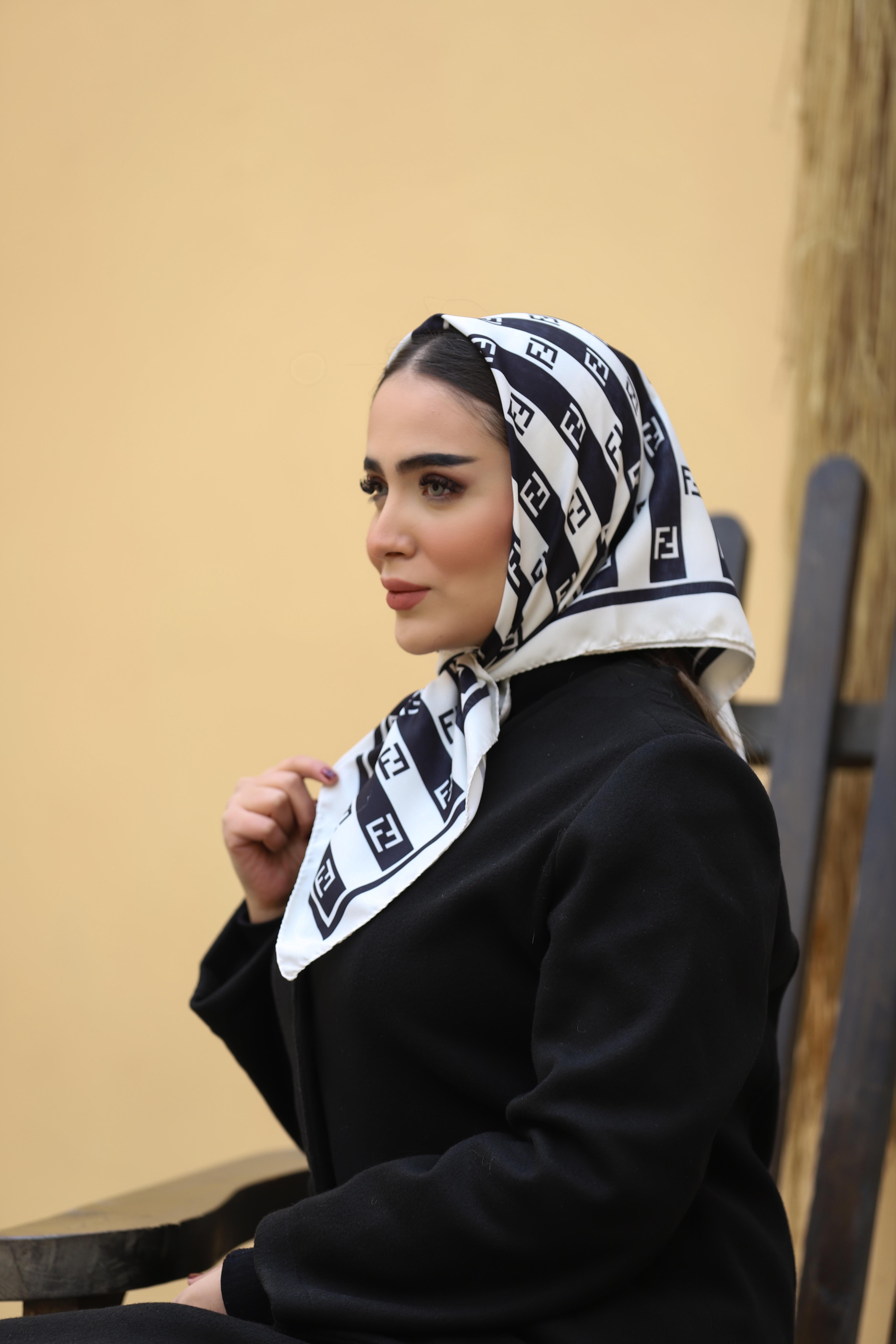 مینی اسکارف ابریشم توییل بسته10طرحی mp11 (عمده)
