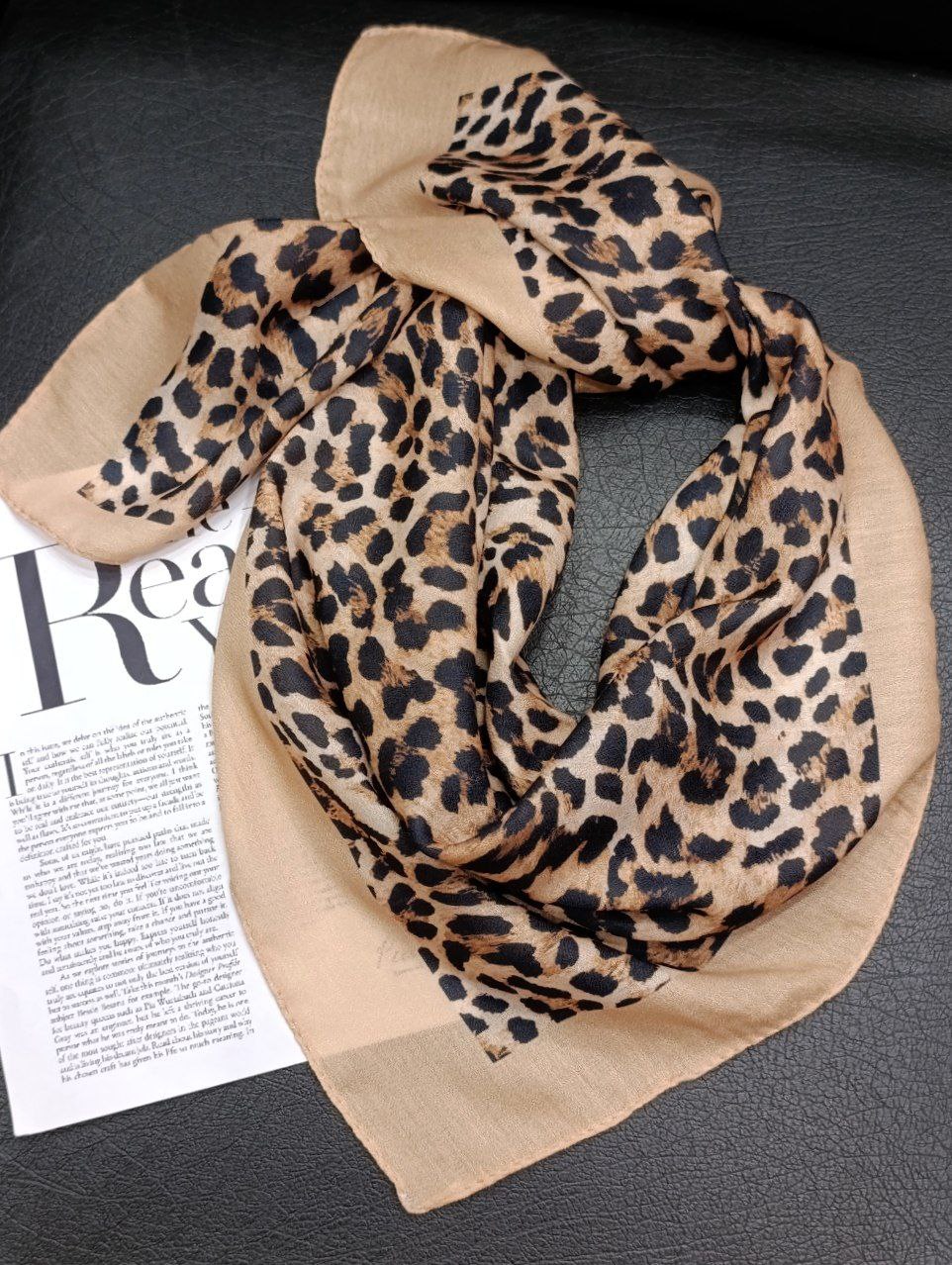 مینی اسکارف پلنگی بسته8طرحی کد mp12 (عمده)
