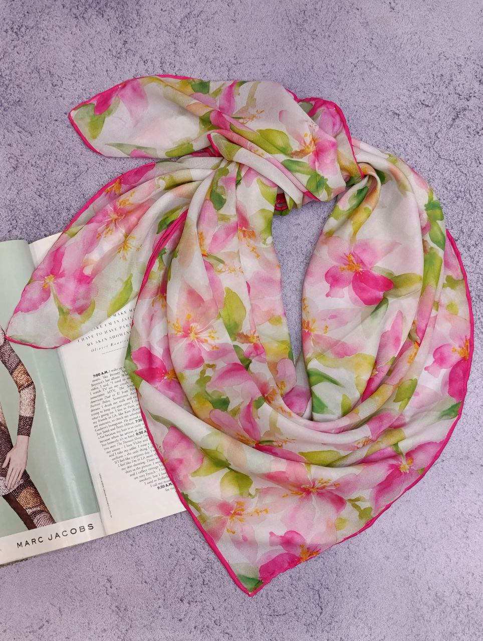 روسری حریردستدوز ابرنگی بسته10طرحی کد r56 (عمده)
