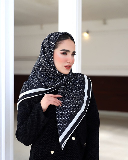 روسری حریردستدوز بسته8طرحی کد r57 (عمده)
