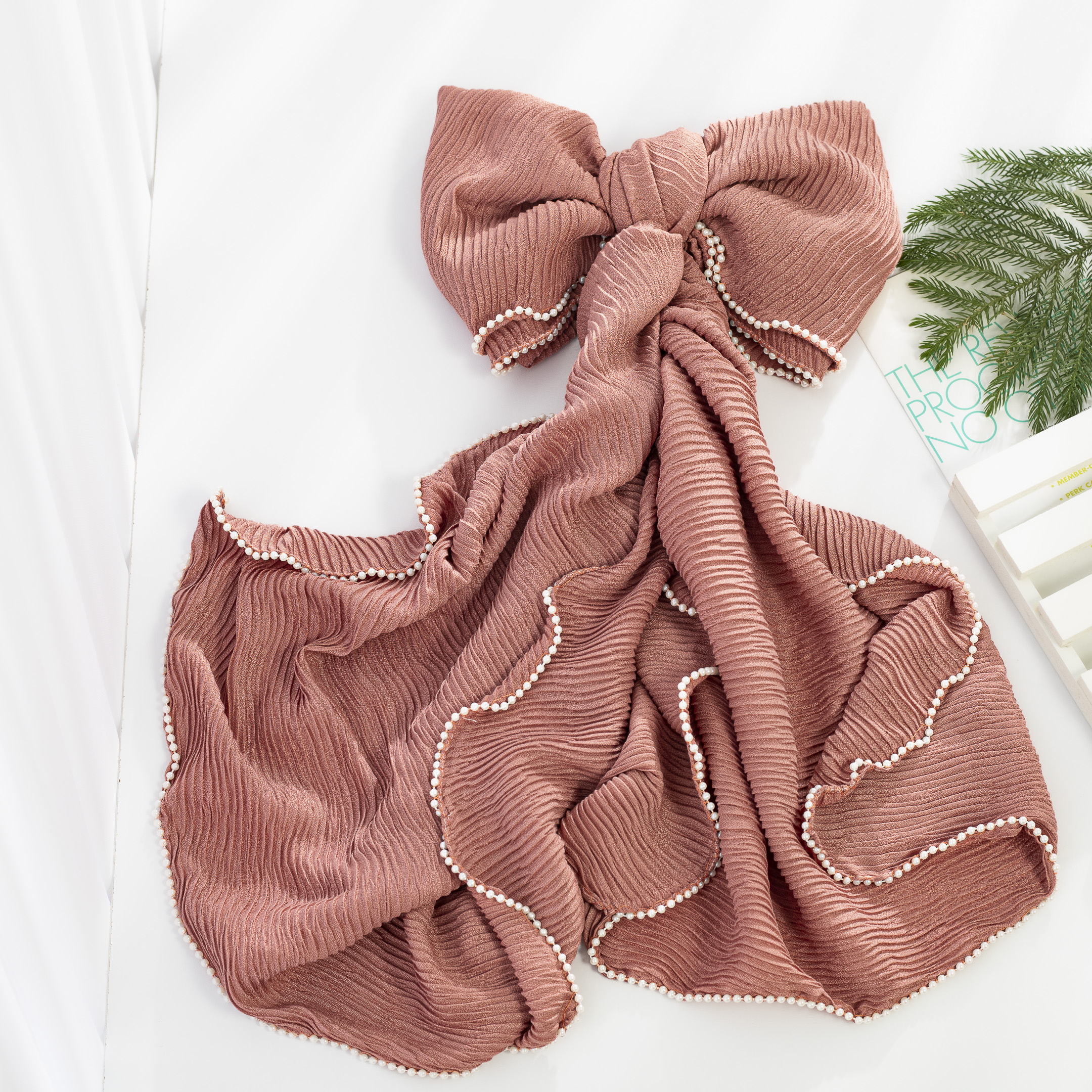 شال پلیسه دورمروارید بسته12رنگی کد sm24 (عمده)
