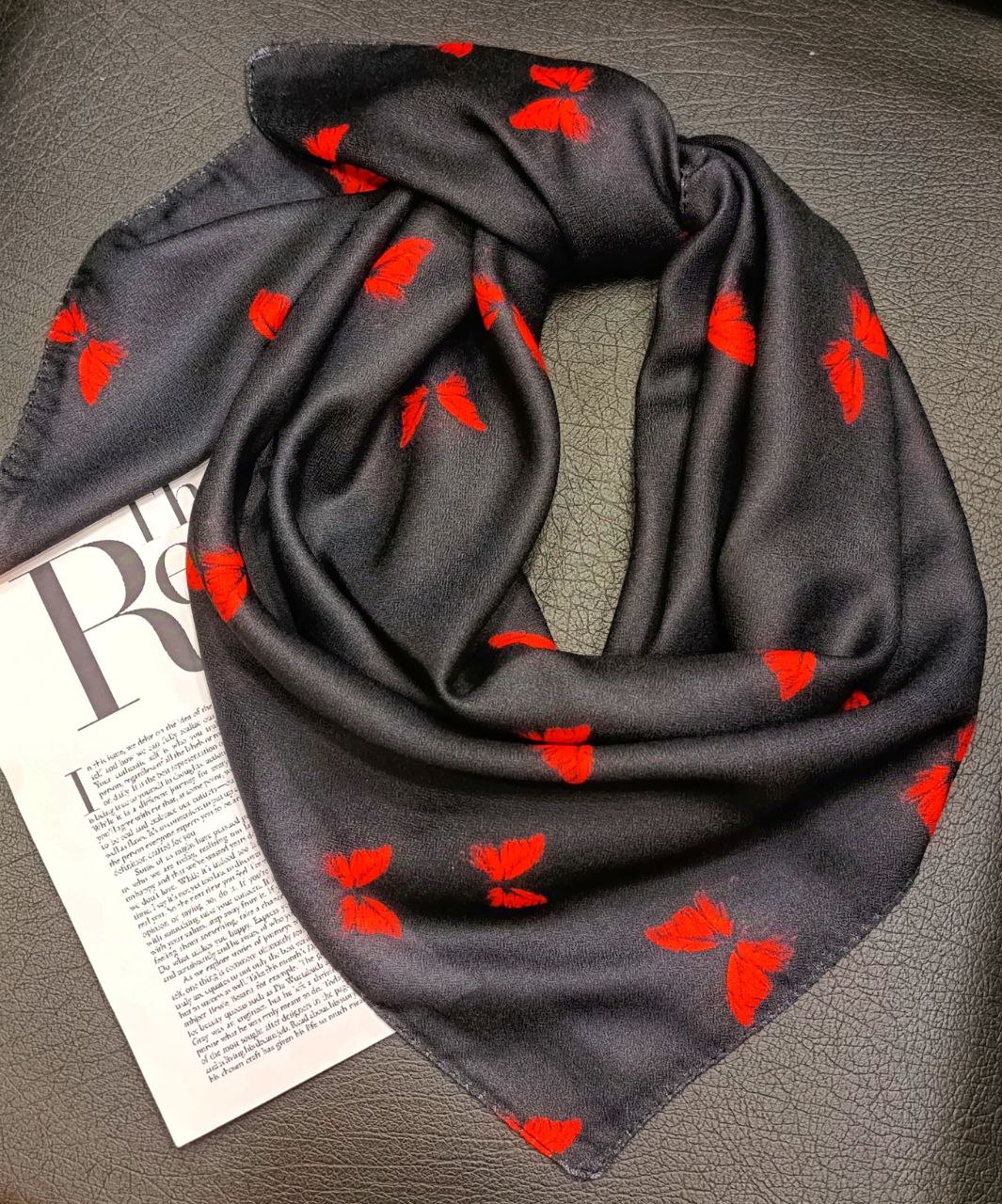 مینی اسکارف ولنتاینی بسته10طرحی کد mp16 (عمده)
