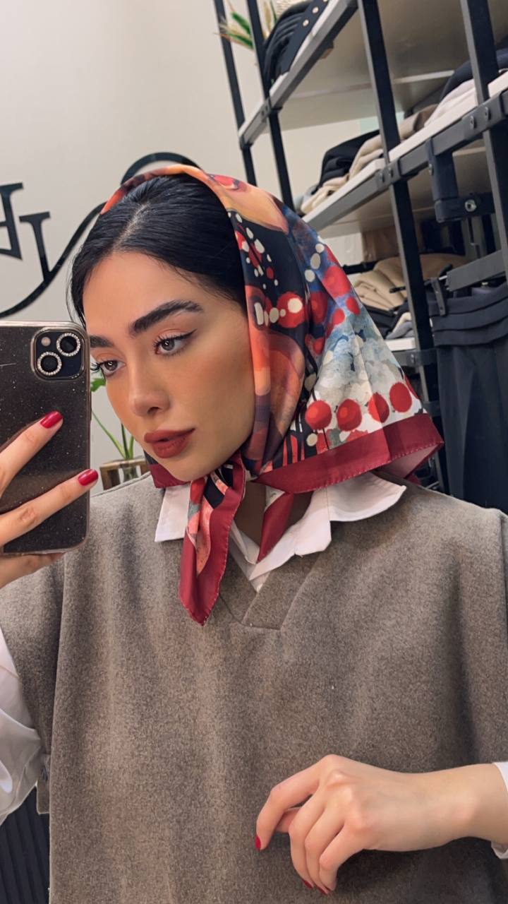 مینی اسکارف ابریشم توییل طرحای انتزاعی بسته8طرحی کد mt25 (عمده)
