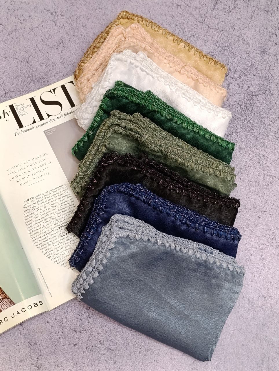 مینی اسکارف کوپرا دوربافت بسته9رنگی کد mm4 (عمده)
