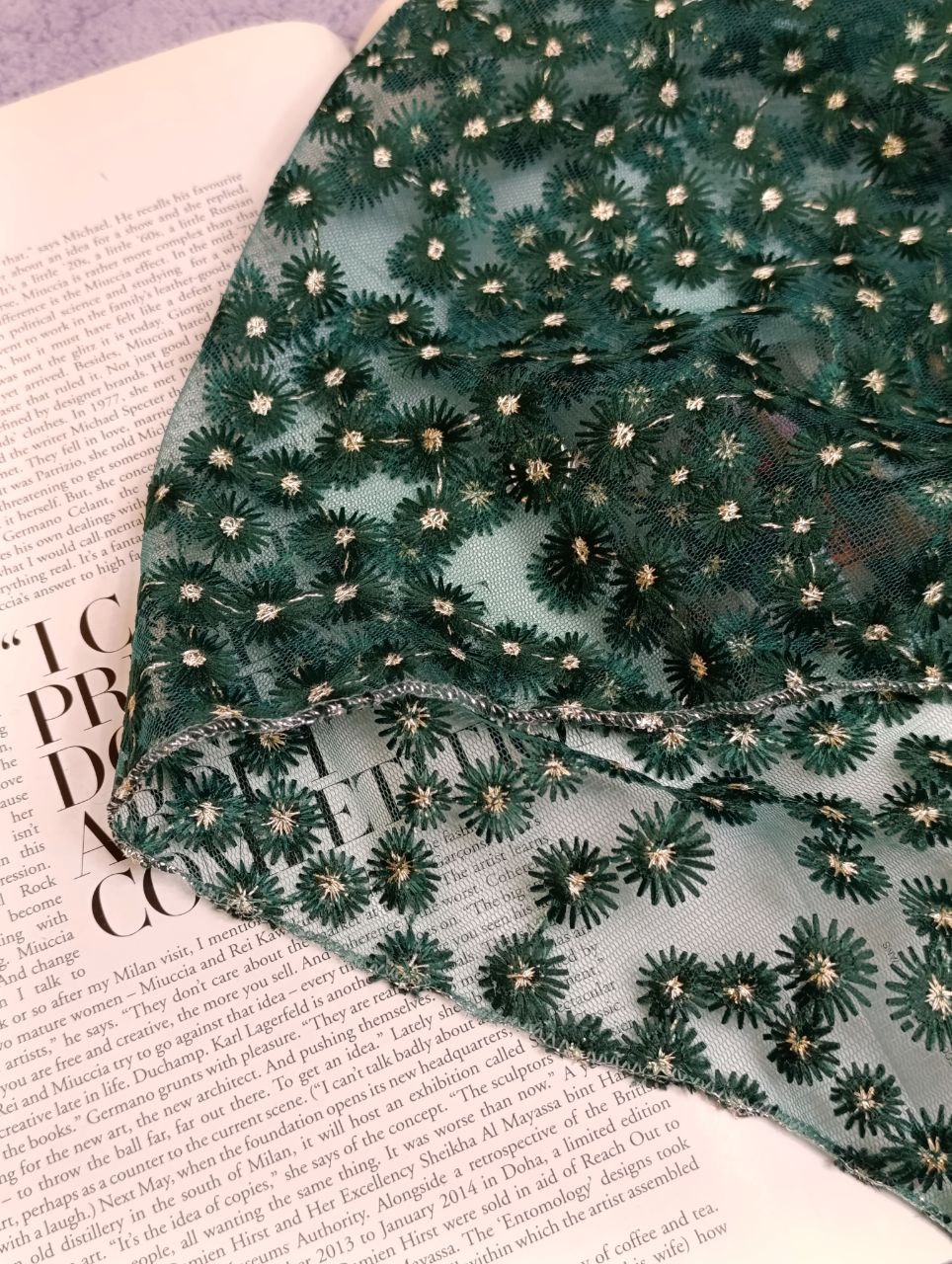 مینی اسکارف سه گوش توری بابونه بسته8رنگی کد mm6 (عمده)
