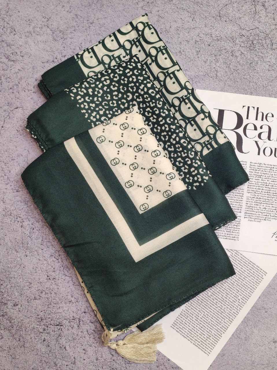 شال چاپی پک سبز بسته10طرحی کد sh46 (عمده)
