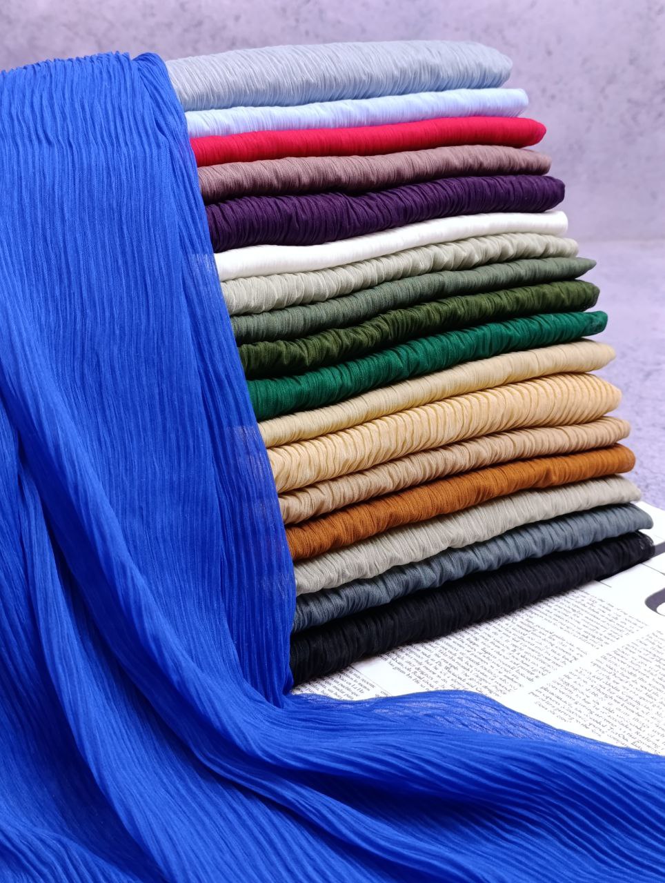 شال پلیسه حریر بسته20رنگی کد sp39 (عمده)
