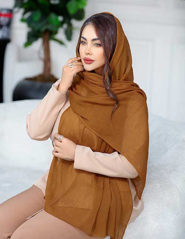 شال پلیسه حریر بسته17رنگی کد sp39 (عمده)
