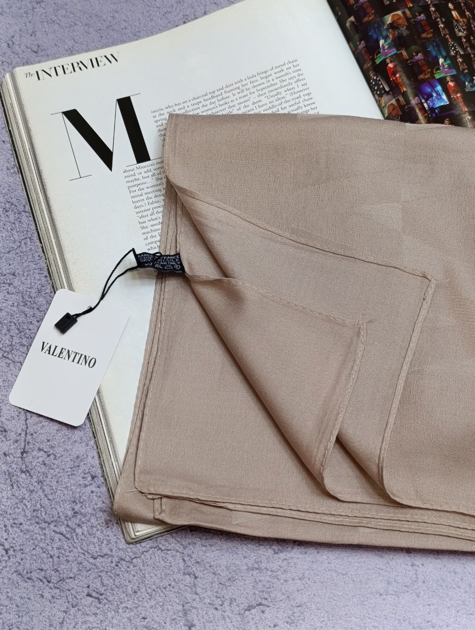 روسری ابریشم ترک طرح ولنتینو بسته11رنگی کد rm12 (عمده)
