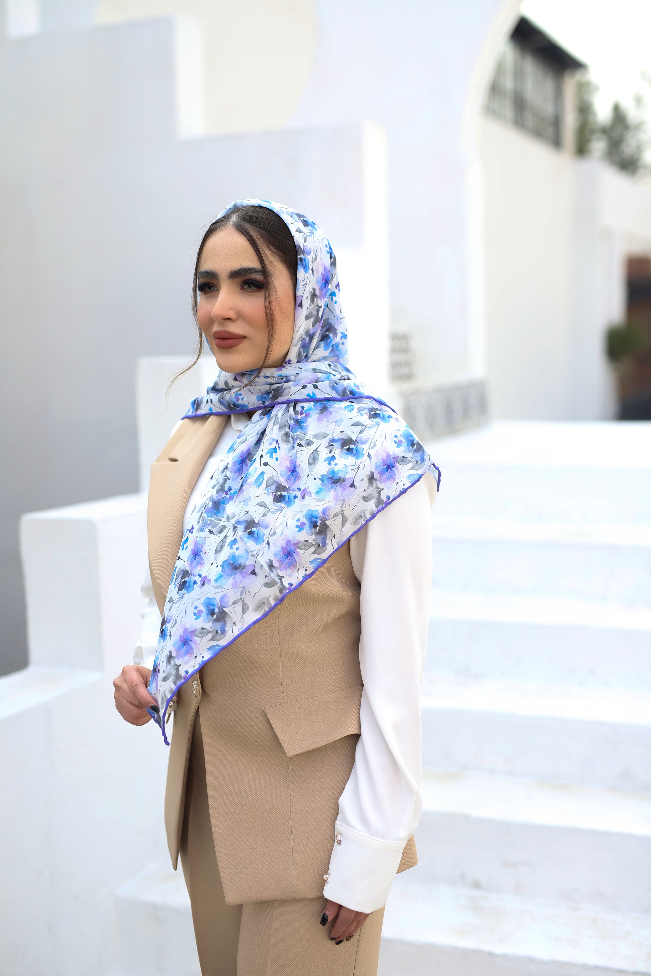 روسری حریردستدوز بسته8طرحی کد r64 (عمده)
