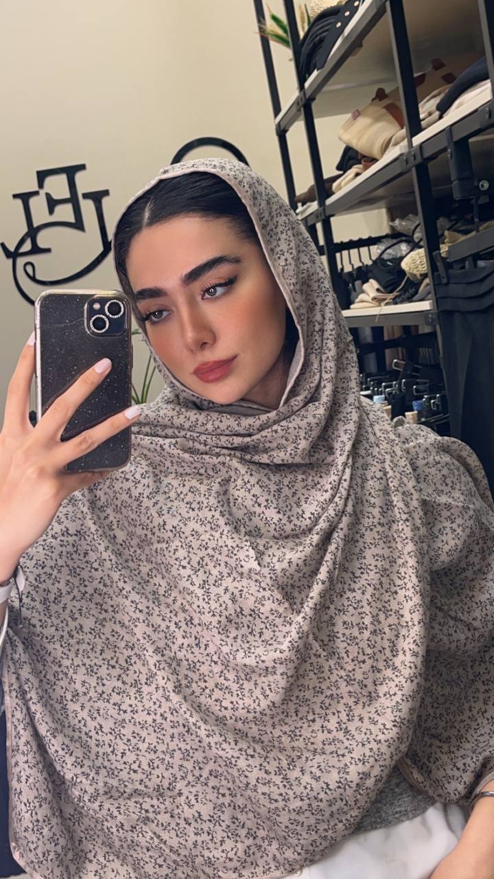 شال کنفی دورگان وارداتی بسته12طرحی کد sh48 (عمده)
