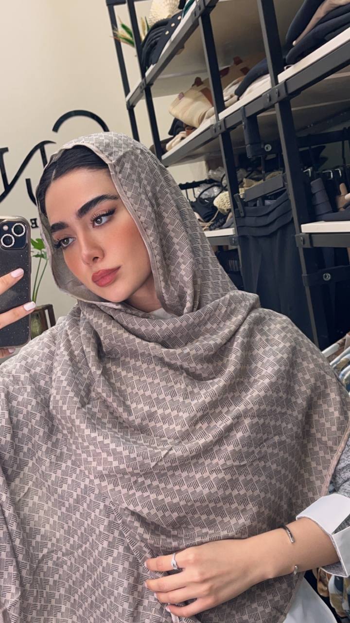 شال کنفی دورگان وارداتی بسته12طرحی کد sh48 (عمده)
