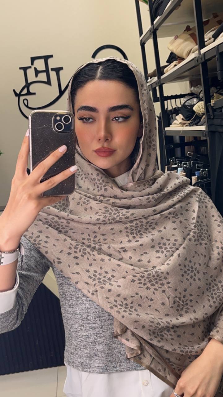 شال کنفی دورگان وارداتی بسته12طرحی کد sh48 (عمده)
