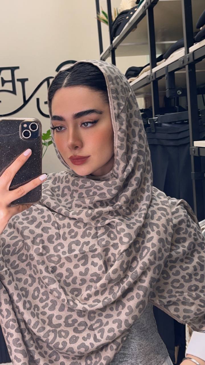 شال کنفی دورگان وارداتی بسته12طرحی کد sh48 (عمده)
