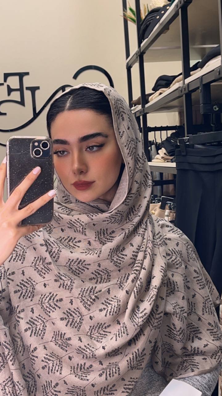 شال کنفی دورگان وارداتی بسته12طرحی کد sh48 (عمده)
