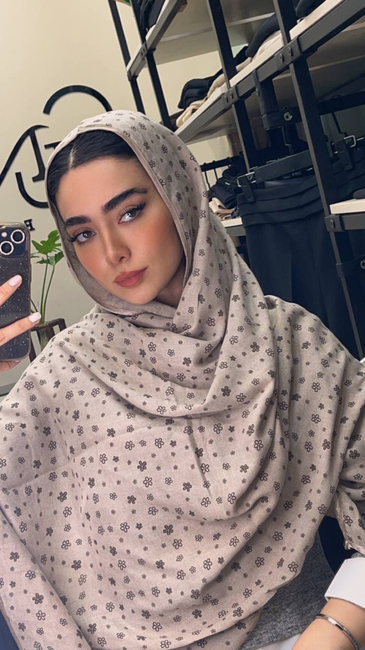 شال کنفی دورگان وارداتی بسته12طرحی کد sh48 (عمده)
