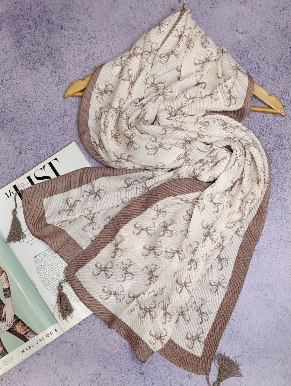 شال پلیسه پک کرم بسته10طرحی کد sp41 (عمده)
