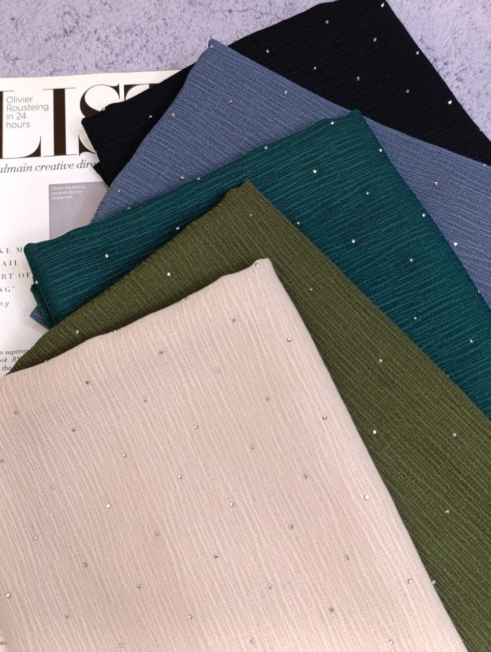 روسری درختی نگینی بسته6رنگی کد rm15 (عمده)
