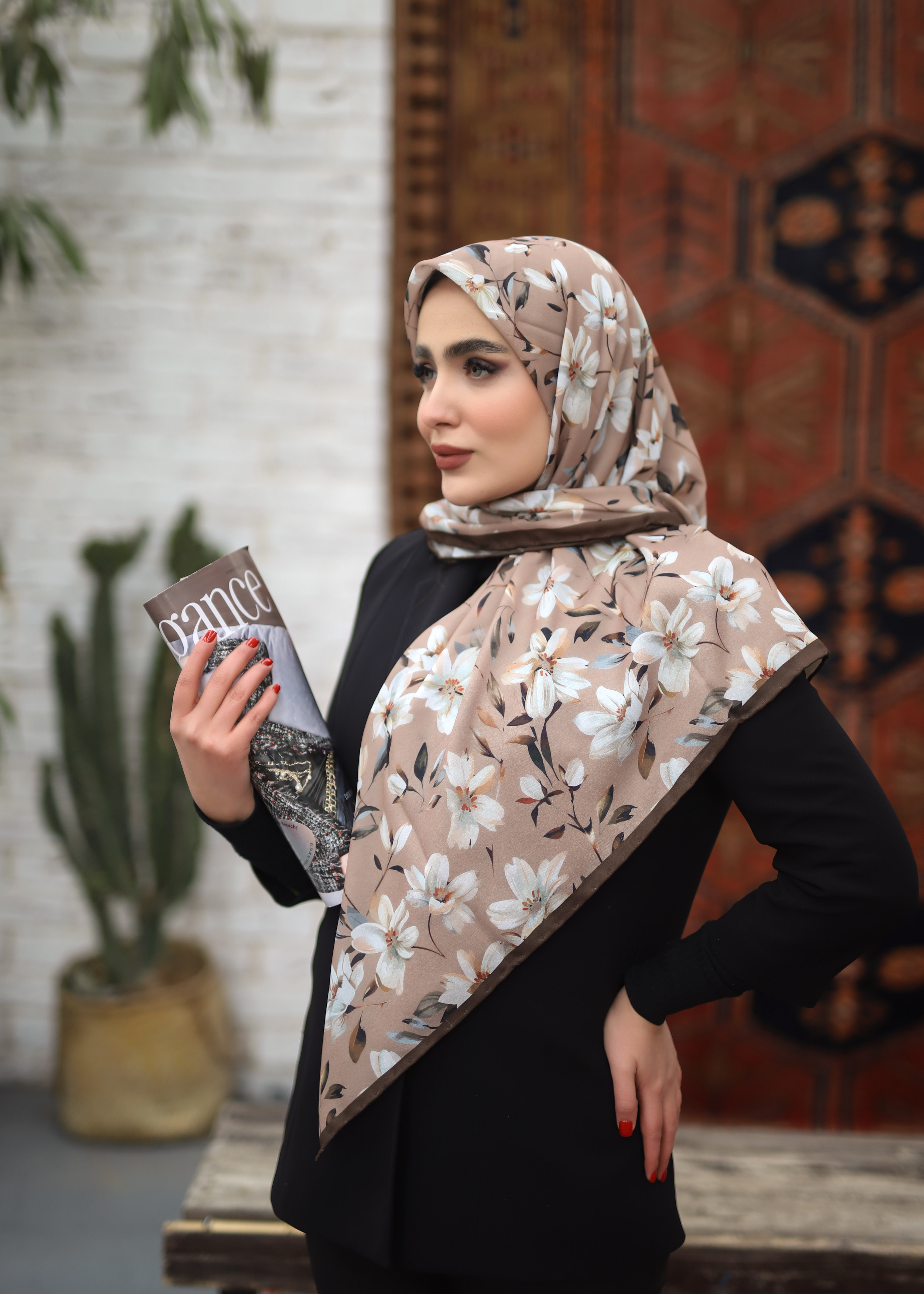 روسری حریر دستدوز بسته8رنگی کد r71 (عمده)
