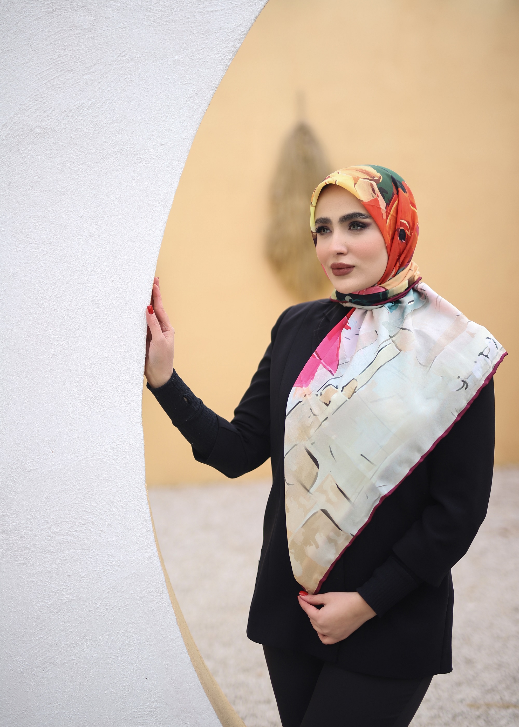 روسری حریر ابرنگی دستدوز بسته8طرحی کد r72 (عمده)
