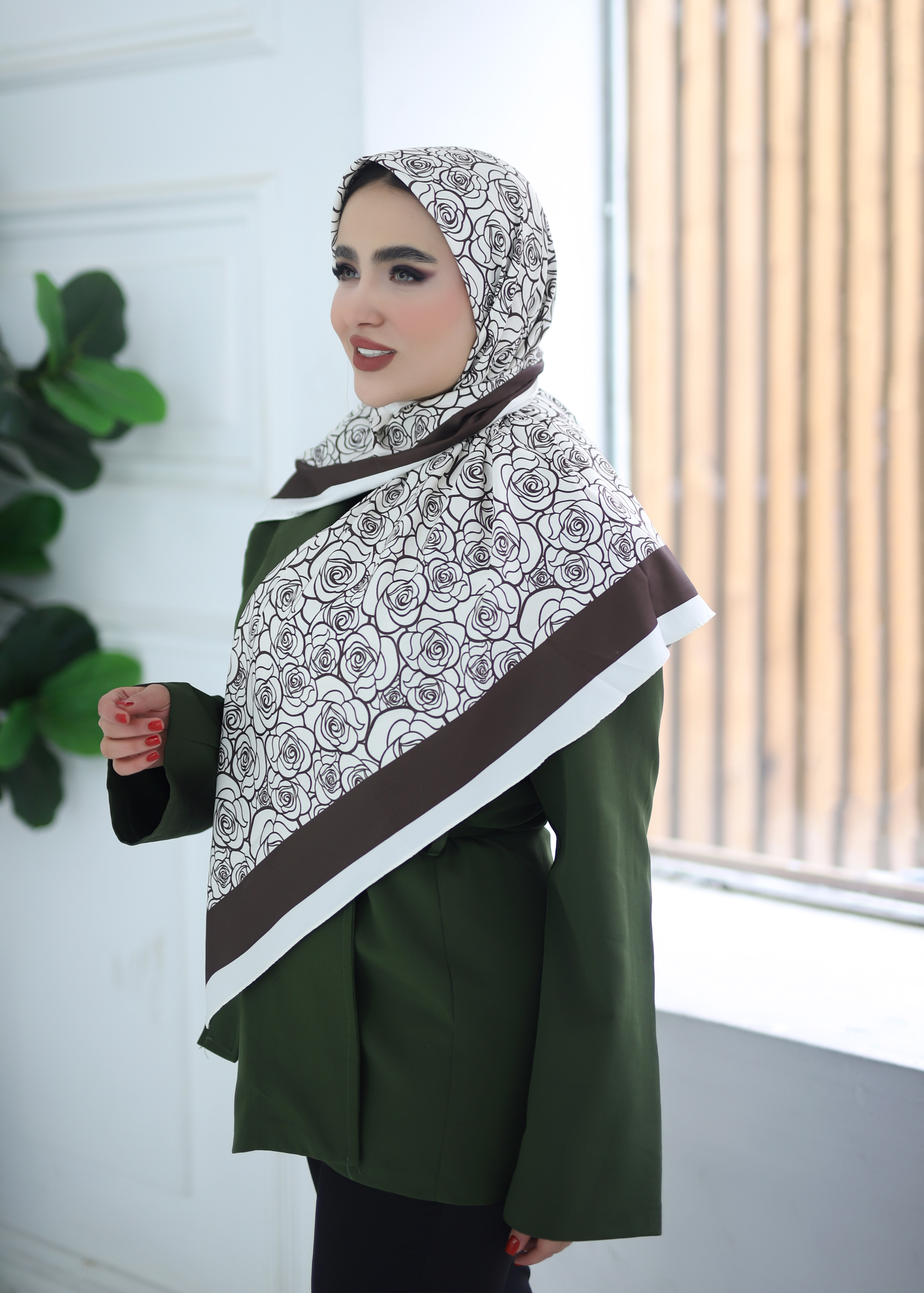 روسری ابریشم توییل پک موکا رنگ سال بسته6طرحی کد r80 (عمده)
