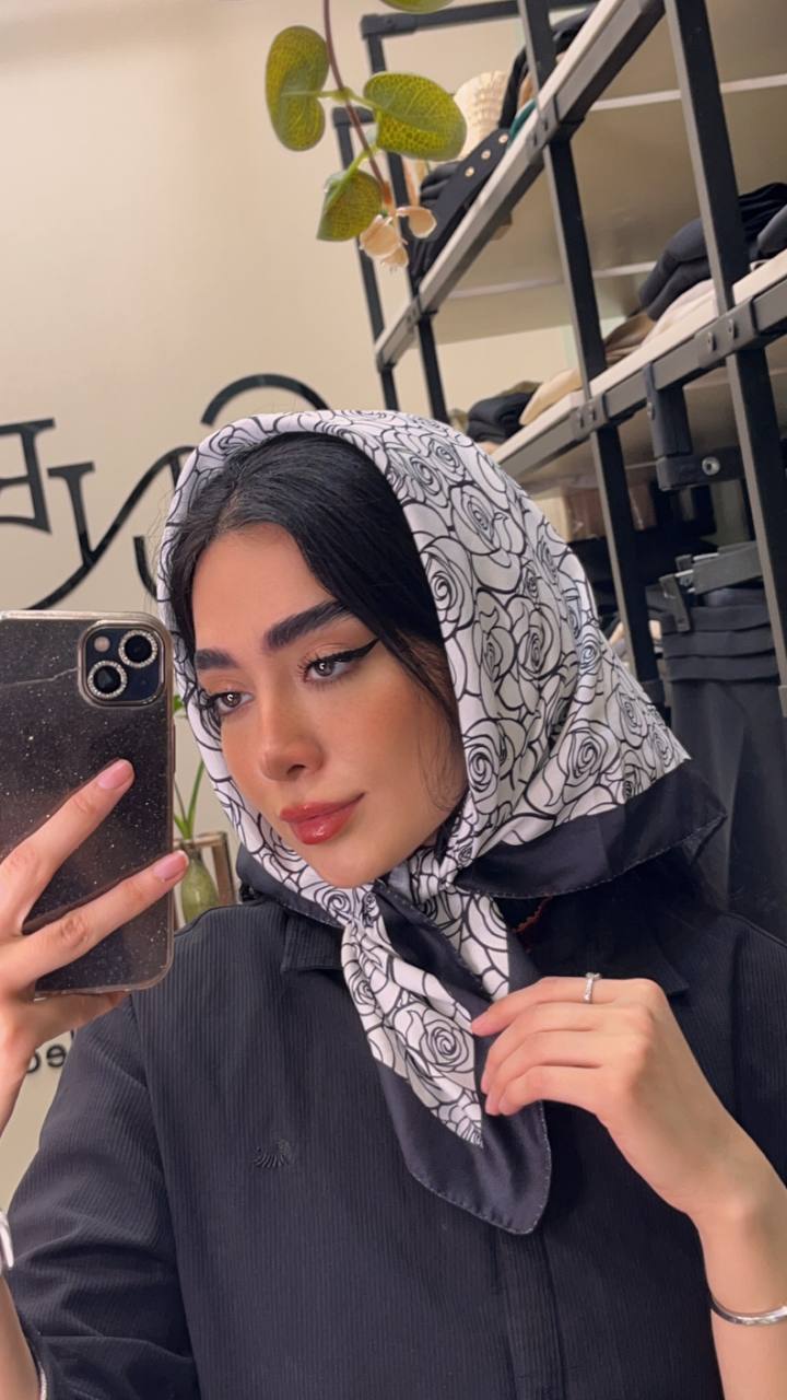 مینی اسکارف پک سفید مشکی بسته10طرحی کد mt28 (عمده)
