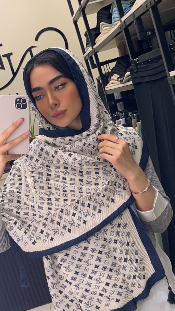 شال پلیسه طرح لویی ویتون بسته8رنگی کد sp45 (عمده)
