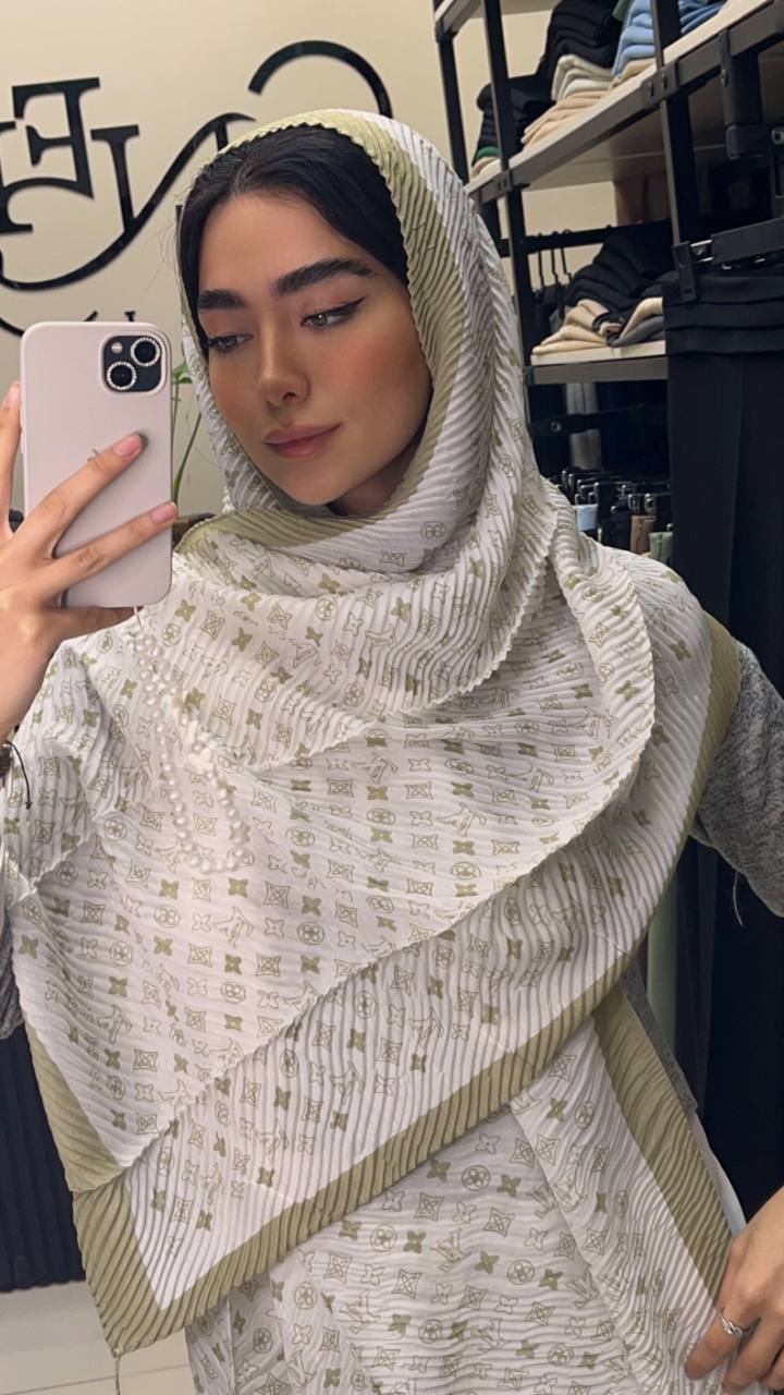 شال پلیسه طرح لویی ویتون بسته8رنگی کد sp45 (عمده)
