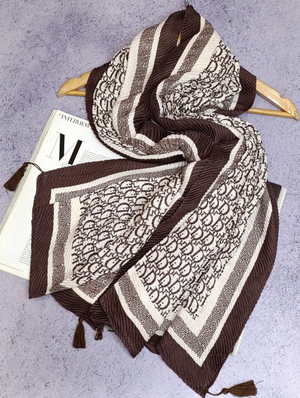 شال پلیسه طرح دیور بسته8رنگی کد sp46 (عمده)
