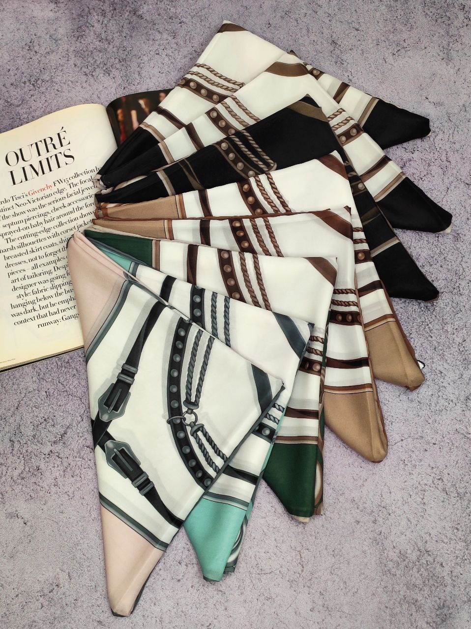 روسری حریر بسته8رنگی کد r18 (عمده)
