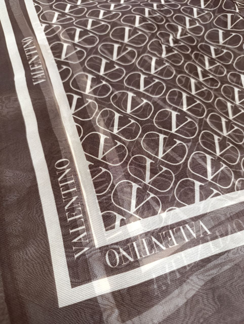 شال حریر طرحدار پک موکا بسته8طرحی کد sh54 (عمده)
